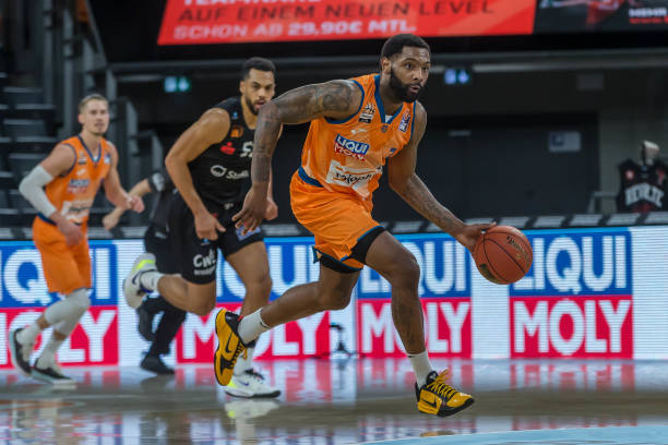 在逆境中崛 在逆境中崛